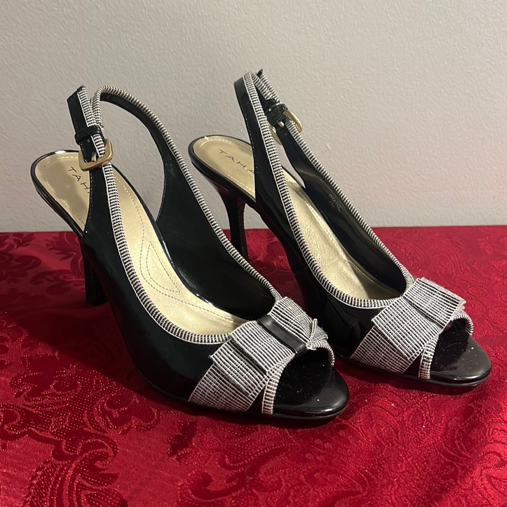 Tahari Striped Heels With Bow